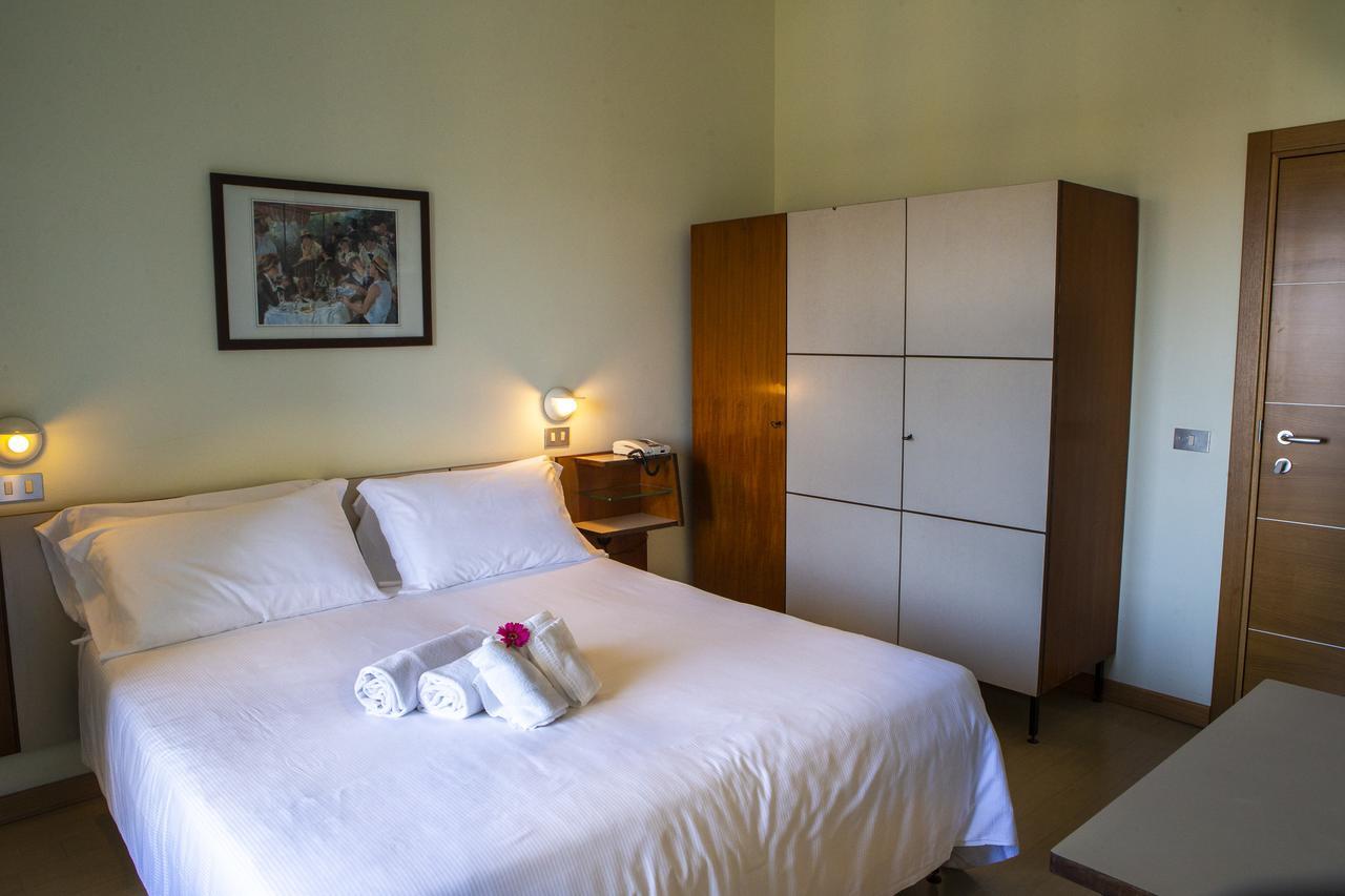 Hotel Miramare Et De La Ville Rimini Zewnętrze zdjęcie